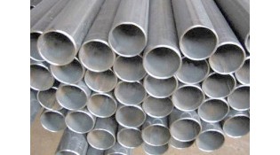 What size is Schedule 40 stainless steel pipe?