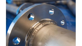 Can you weld stainless steel to steel pipe?