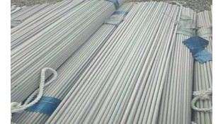 What is the pressure rating for Schedule 40 stainless steel pipe?