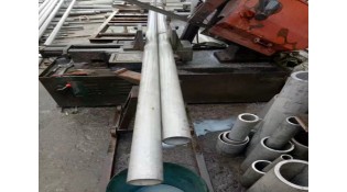 Why do you have to use stainless steel for conveying liquid pipes?